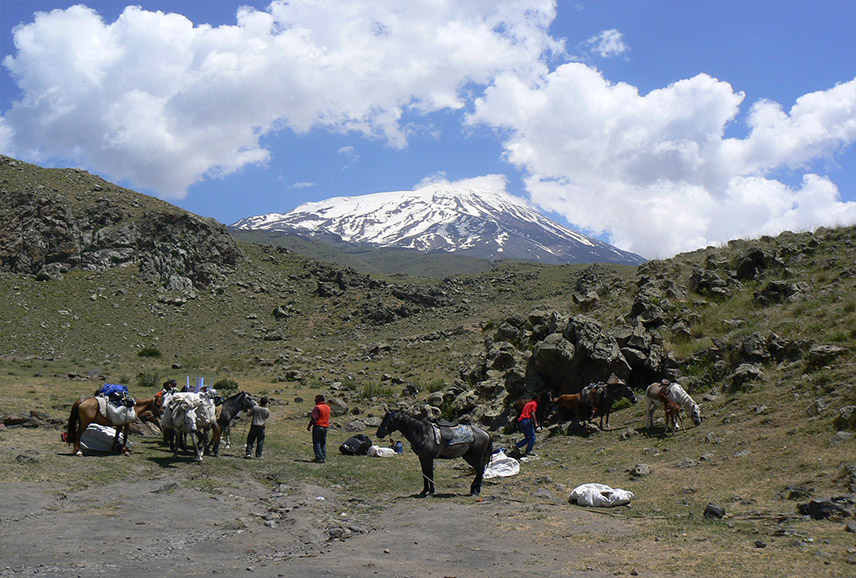 mount ararat camp